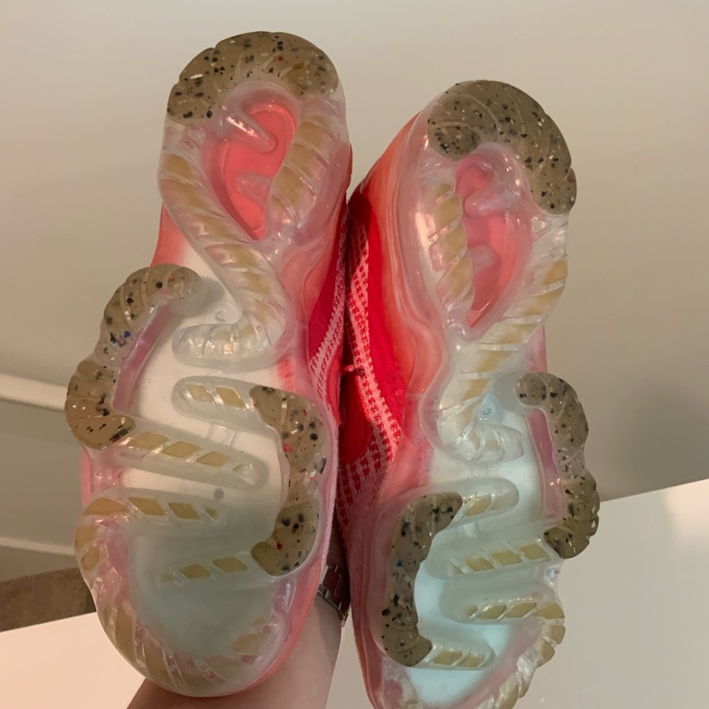 Nike Air Vapormax 2021 Flyknit red women’s size 7.5 - Picture 8 of 14